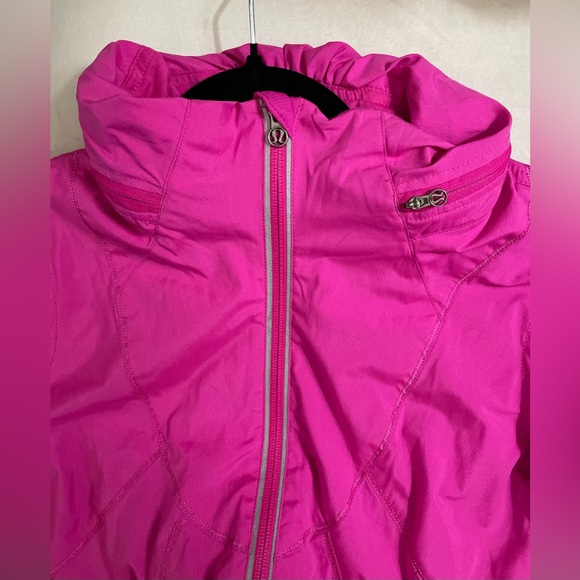Lululemon Run Hustle Hooded Jacket Paris Perfection pockets Size 8 - Picture 16 of 16
